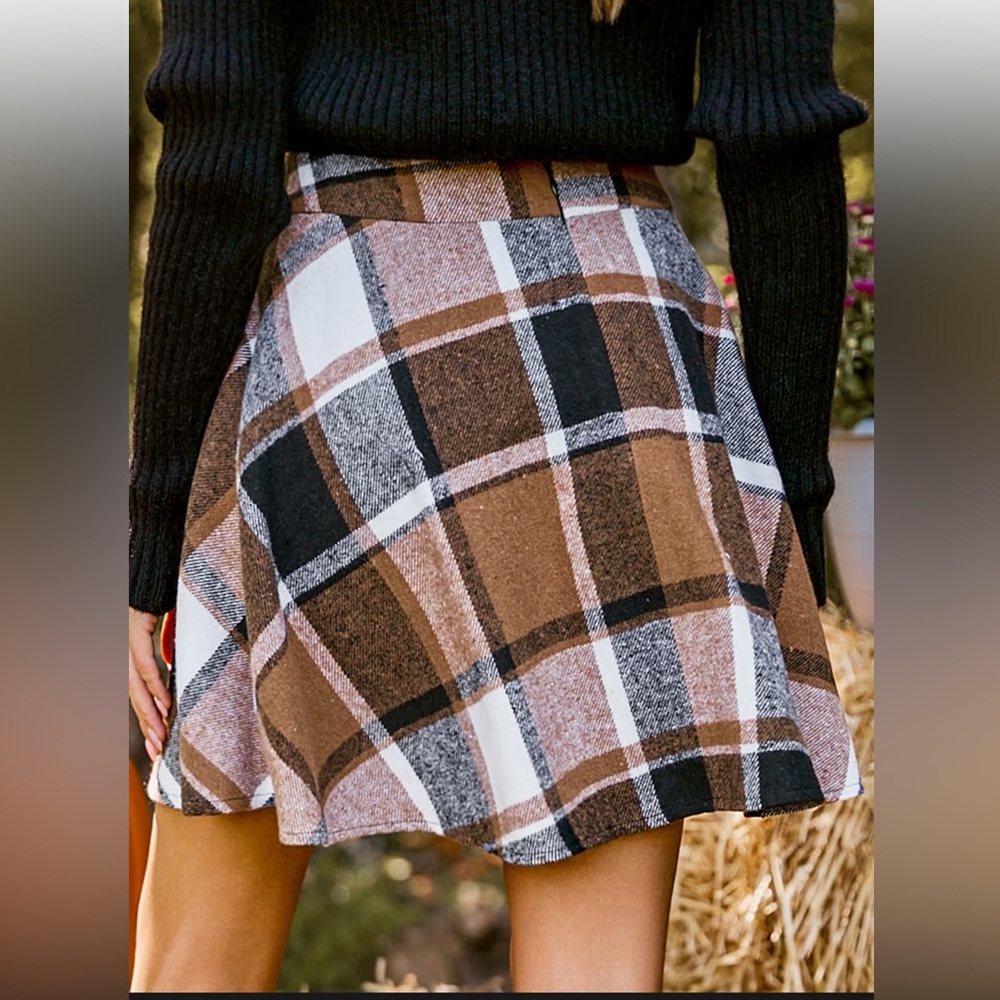 Cupshe Checkered Mini Skirt in Brown and Black